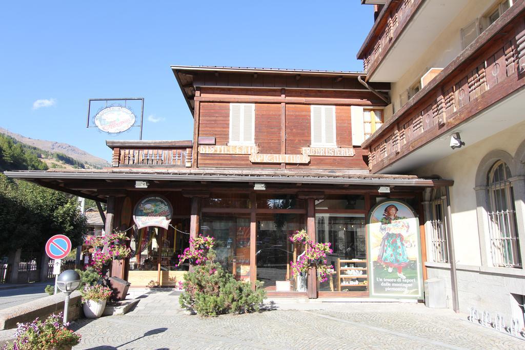 Residence Albergian By Connexion Pragelato Exterior foto